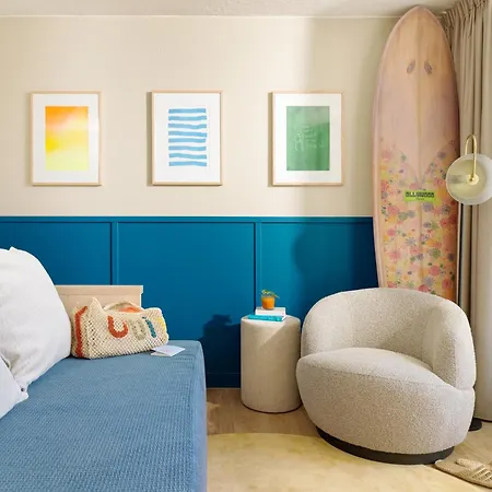 Carlton Hotel 4*